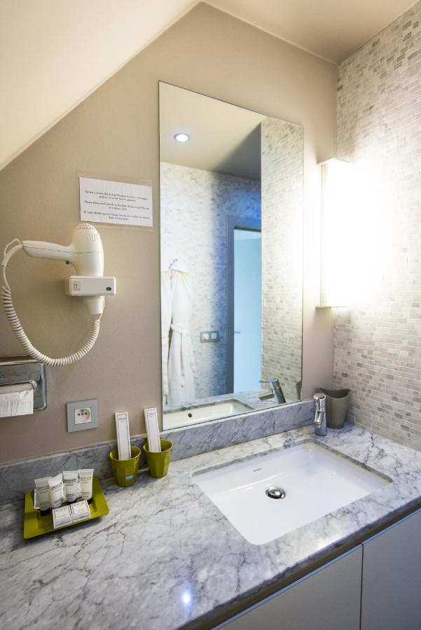 De La Paix Hotel 3*